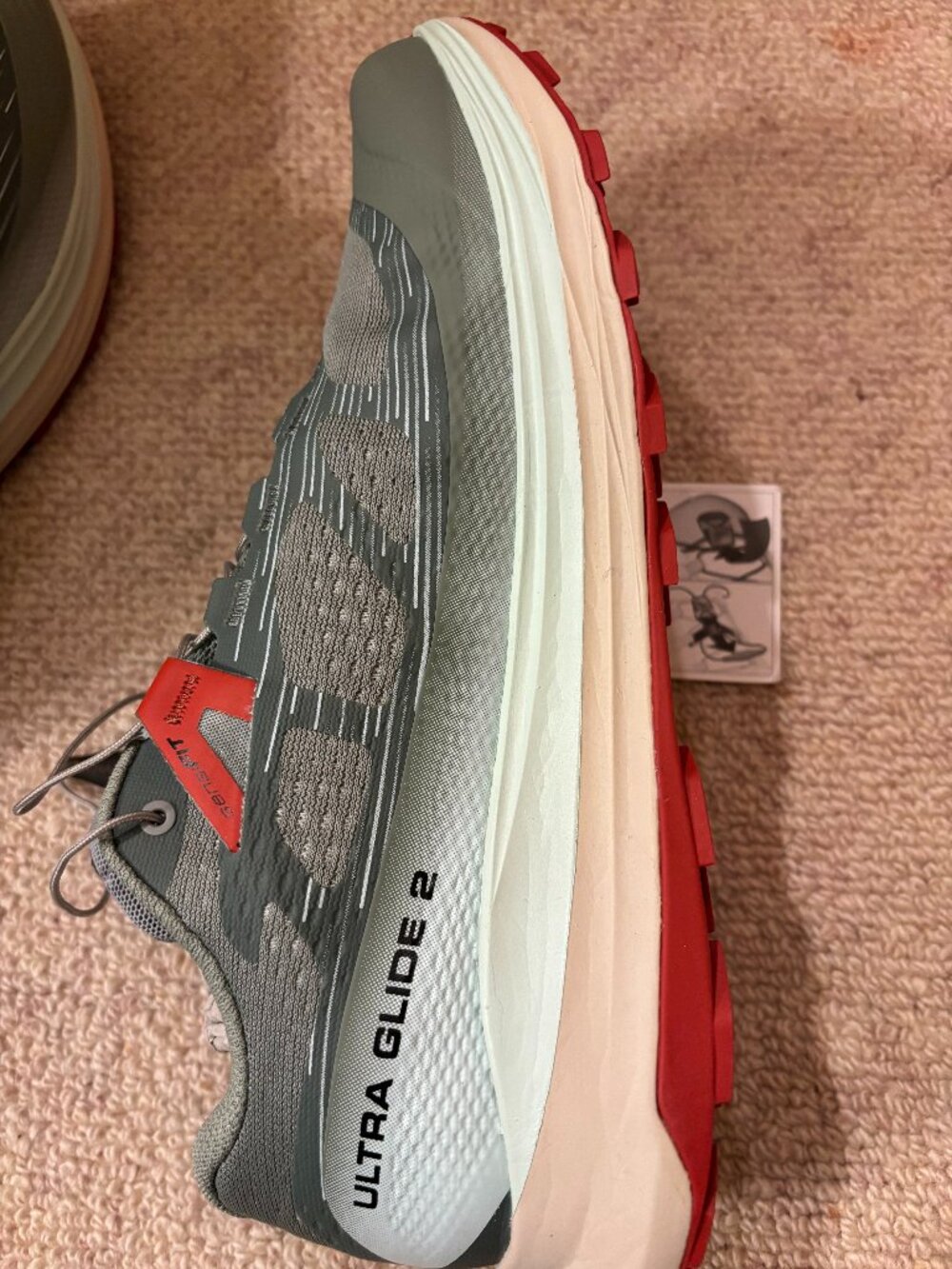 New In Box: Salomon Ultra Glide 2 Women`s Trail Shoes